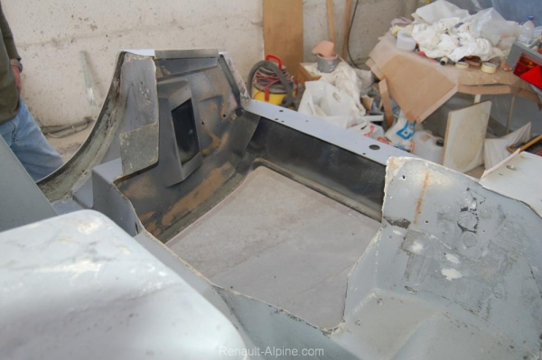 Rest_Fieten GFK vorher 09